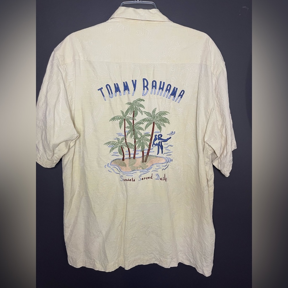 Tommy Bahama men’s Large 100% Silk Embroidered button up Harley Davidson Patch